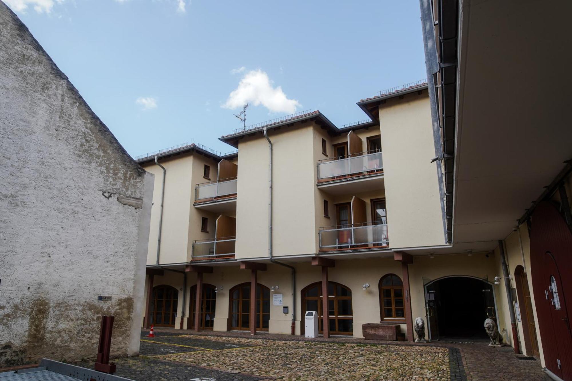 Hotel Erlenbacher Hof Bad Homburg vor der Hoehe Exterior photo